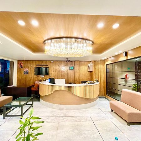 Hotel Rb International ! Puri Near-Sea-Beach-And-Temple Fully-Air-Conditioned-Hotel With-Lift-And-Card Payment Accepted-Parking-Facility, Best Hotel In Puri Buitenkant foto