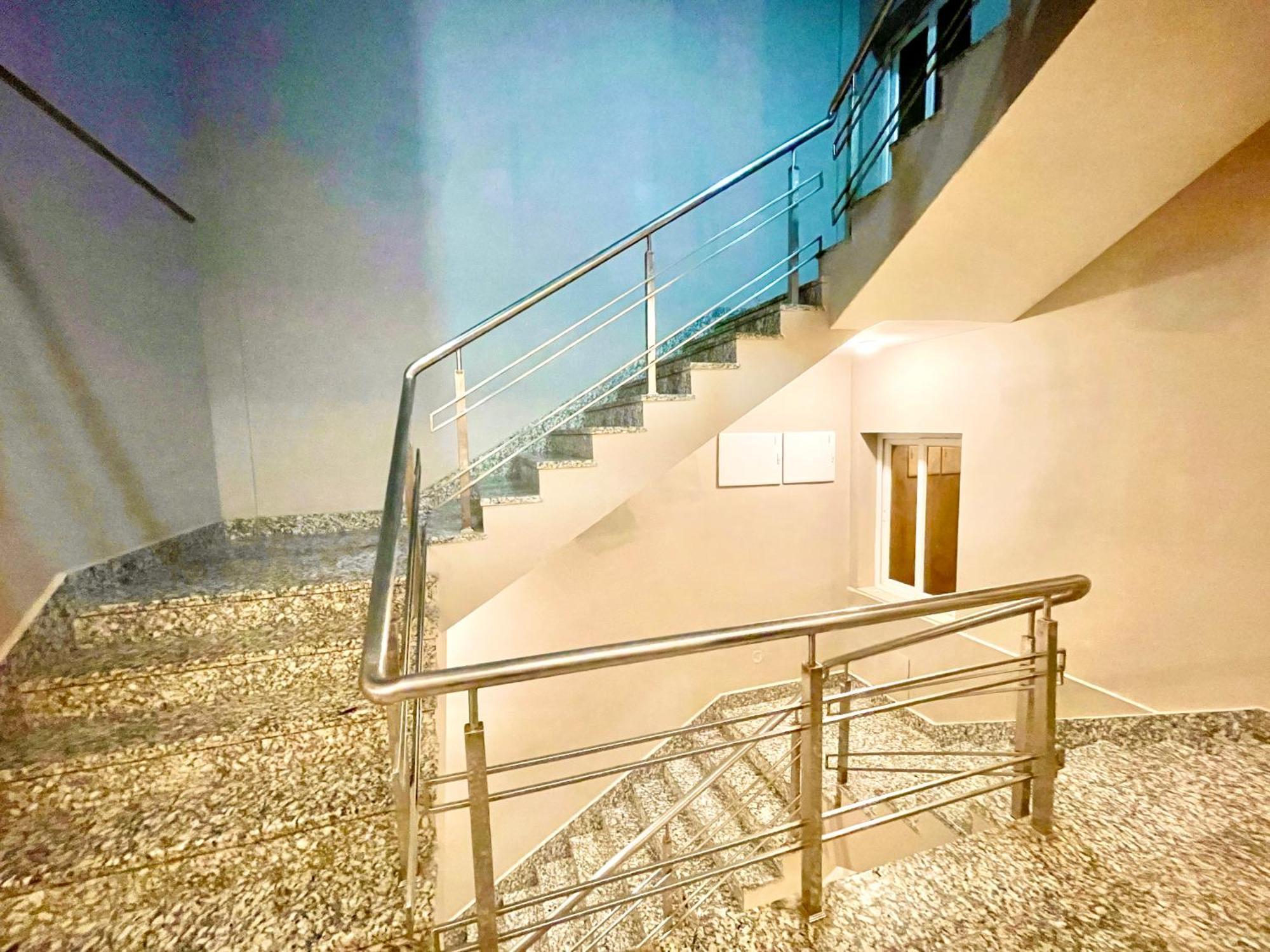 Hotel Rb International ! Puri Near-Sea-Beach-And-Temple Fully-Air-Conditioned-Hotel With-Lift-And-Card Payment Accepted-Parking-Facility, Best Hotel In Puri Buitenkant foto