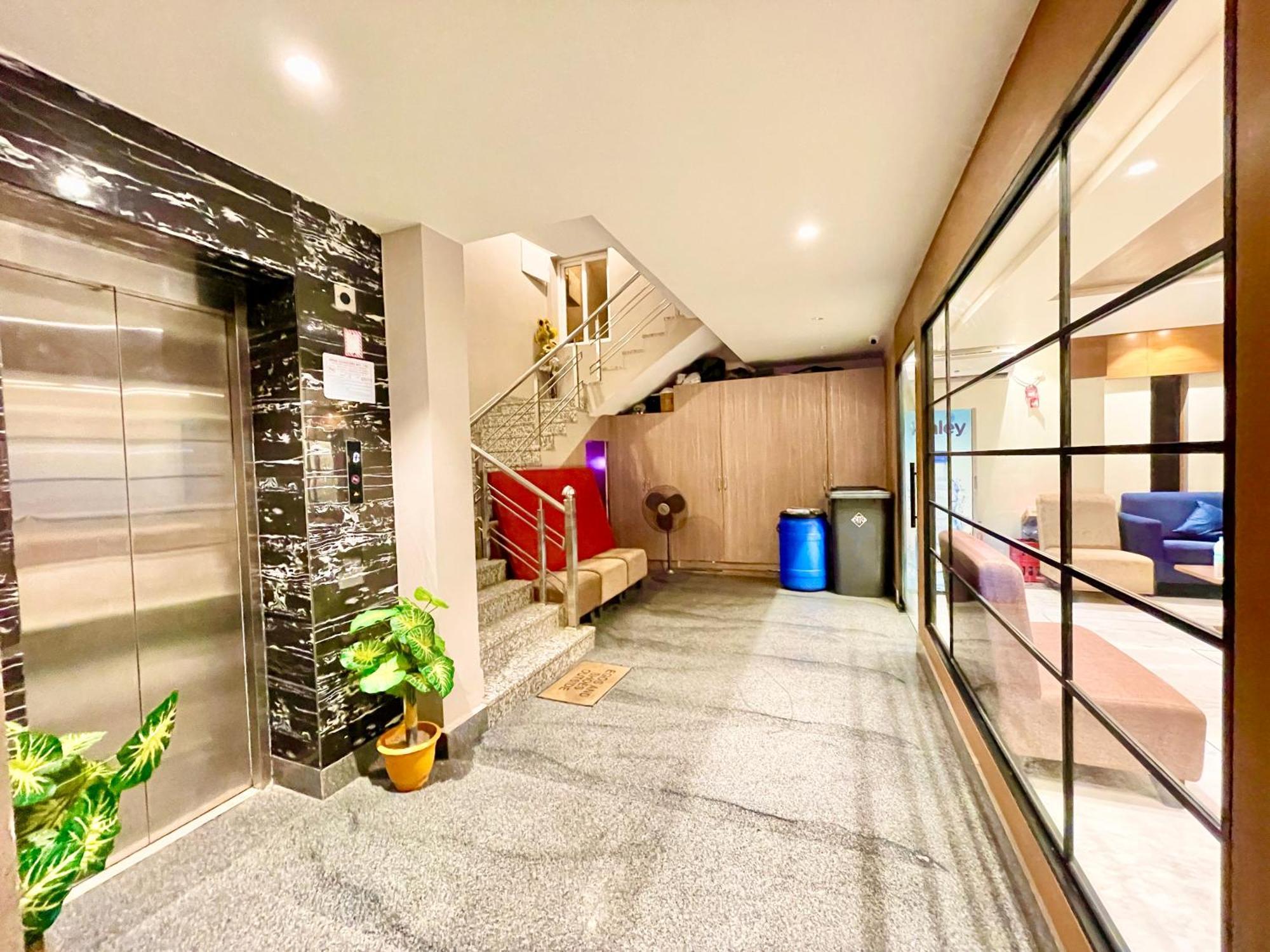 Hotel Rb International ! Puri Near-Sea-Beach-And-Temple Fully-Air-Conditioned-Hotel With-Lift-And-Card Payment Accepted-Parking-Facility, Best Hotel In Puri Buitenkant foto