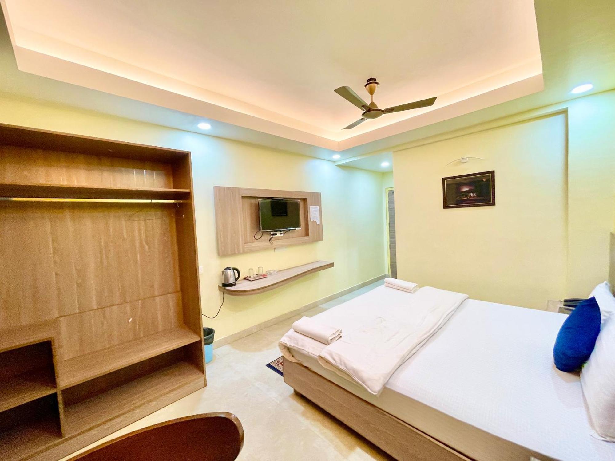 Hotel Rb International ! Puri Near-Sea-Beach-And-Temple Fully-Air-Conditioned-Hotel With-Lift-And-Card Payment Accepted-Parking-Facility, Best Hotel In Puri Buitenkant foto