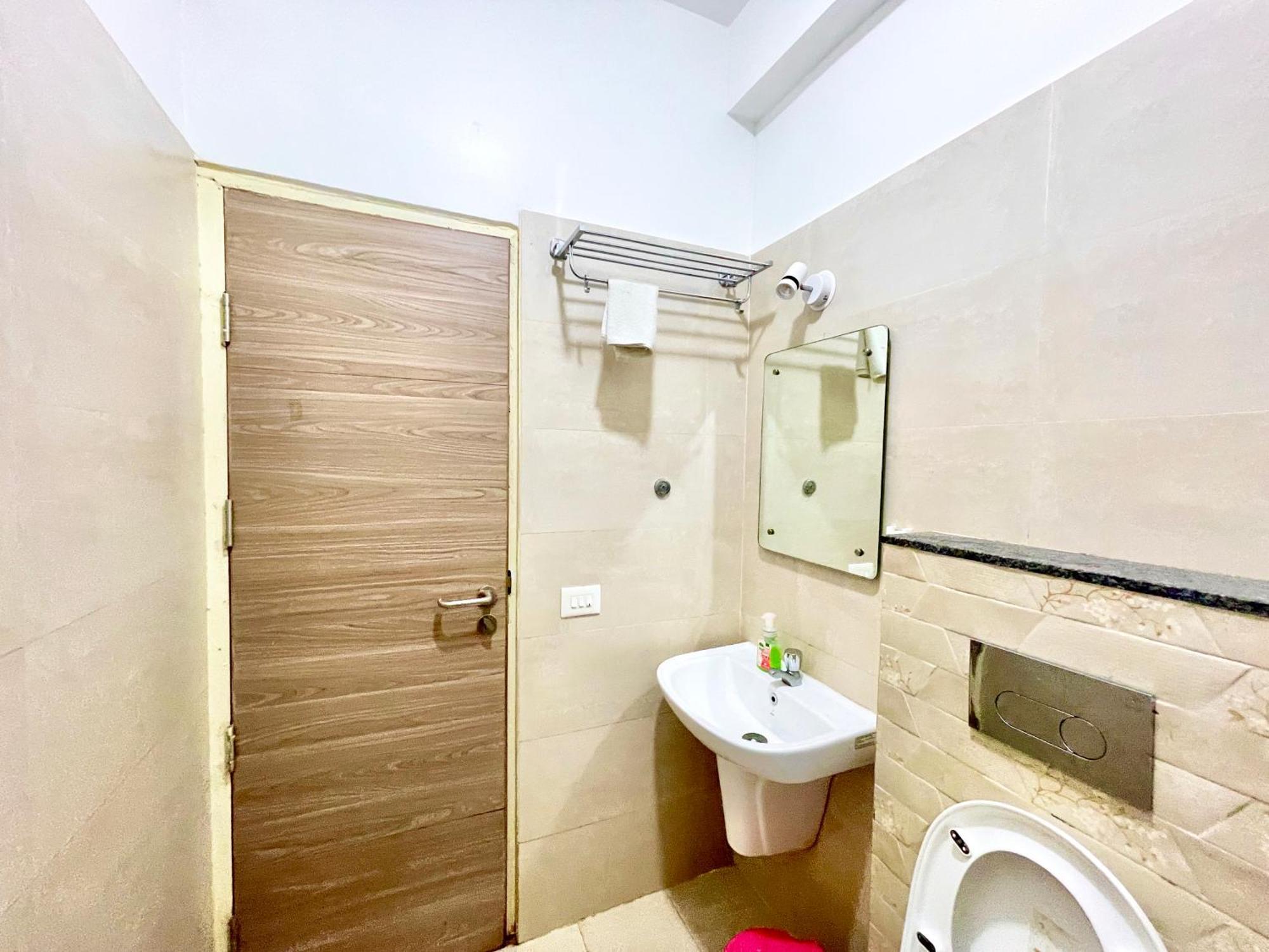 Hotel Rb International ! Puri Near-Sea-Beach-And-Temple Fully-Air-Conditioned-Hotel With-Lift-And-Card Payment Accepted-Parking-Facility, Best Hotel In Puri Buitenkant foto