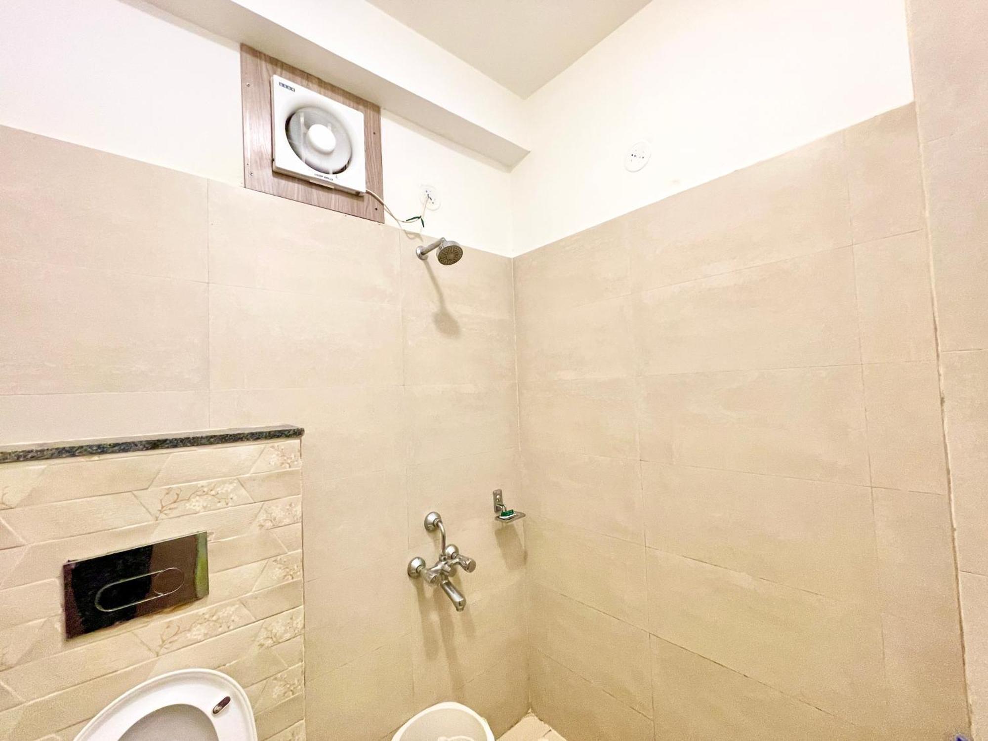 Hotel Rb International ! Puri Near-Sea-Beach-And-Temple Fully-Air-Conditioned-Hotel With-Lift-And-Card Payment Accepted-Parking-Facility, Best Hotel In Puri Buitenkant foto