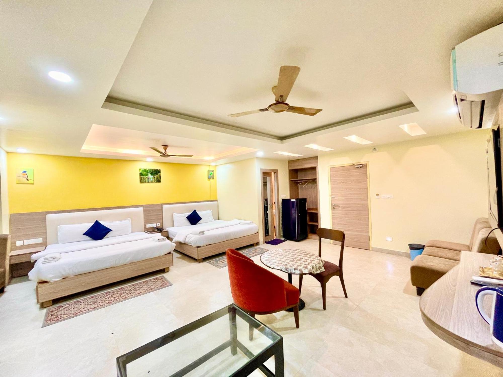 Hotel Rb International ! Puri Near-Sea-Beach-And-Temple Fully-Air-Conditioned-Hotel With-Lift-And-Card Payment Accepted-Parking-Facility, Best Hotel In Puri Buitenkant foto