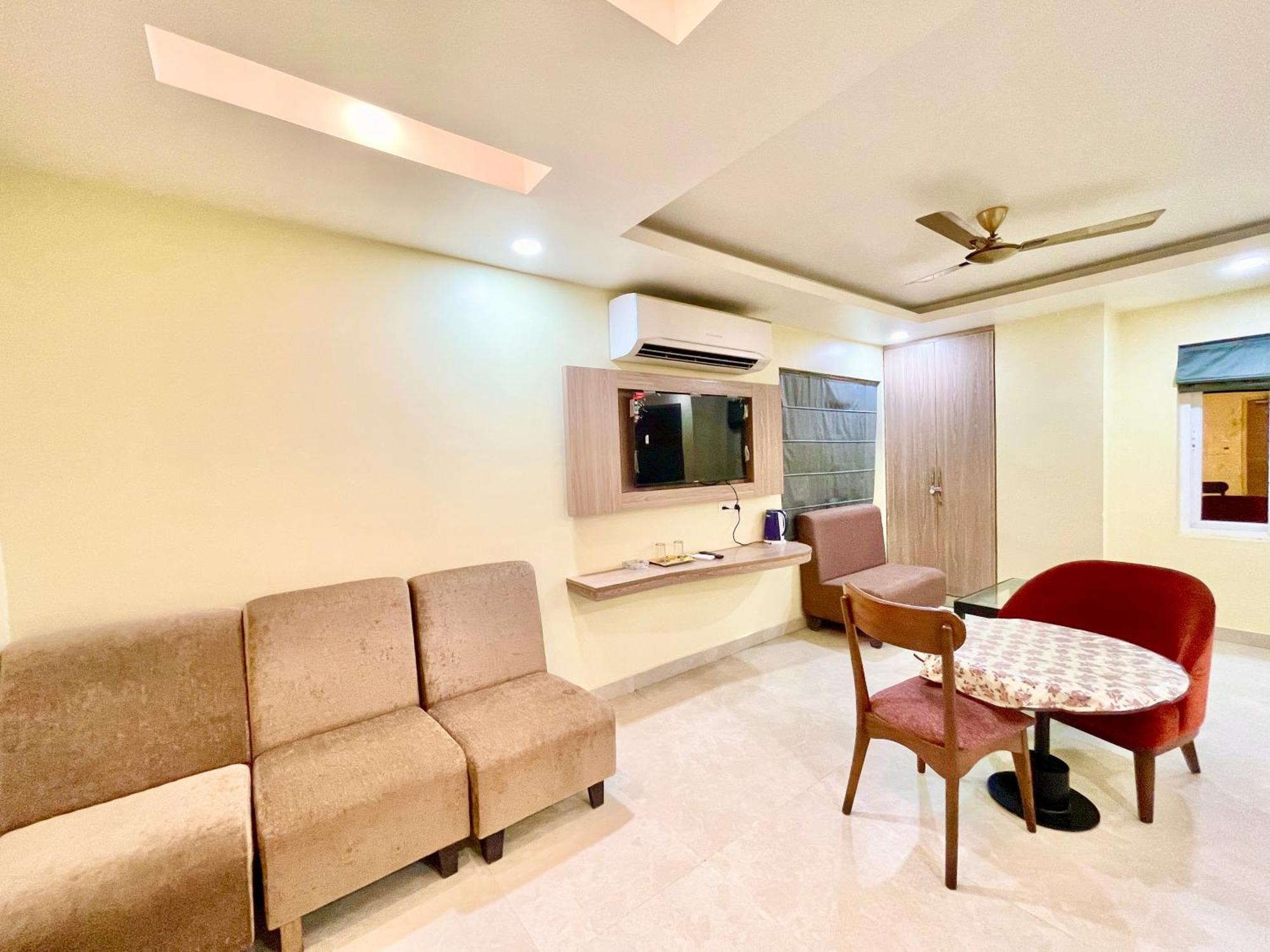 Hotel Rb International ! Puri Near-Sea-Beach-And-Temple Fully-Air-Conditioned-Hotel With-Lift-And-Card Payment Accepted-Parking-Facility, Best Hotel In Puri Buitenkant foto