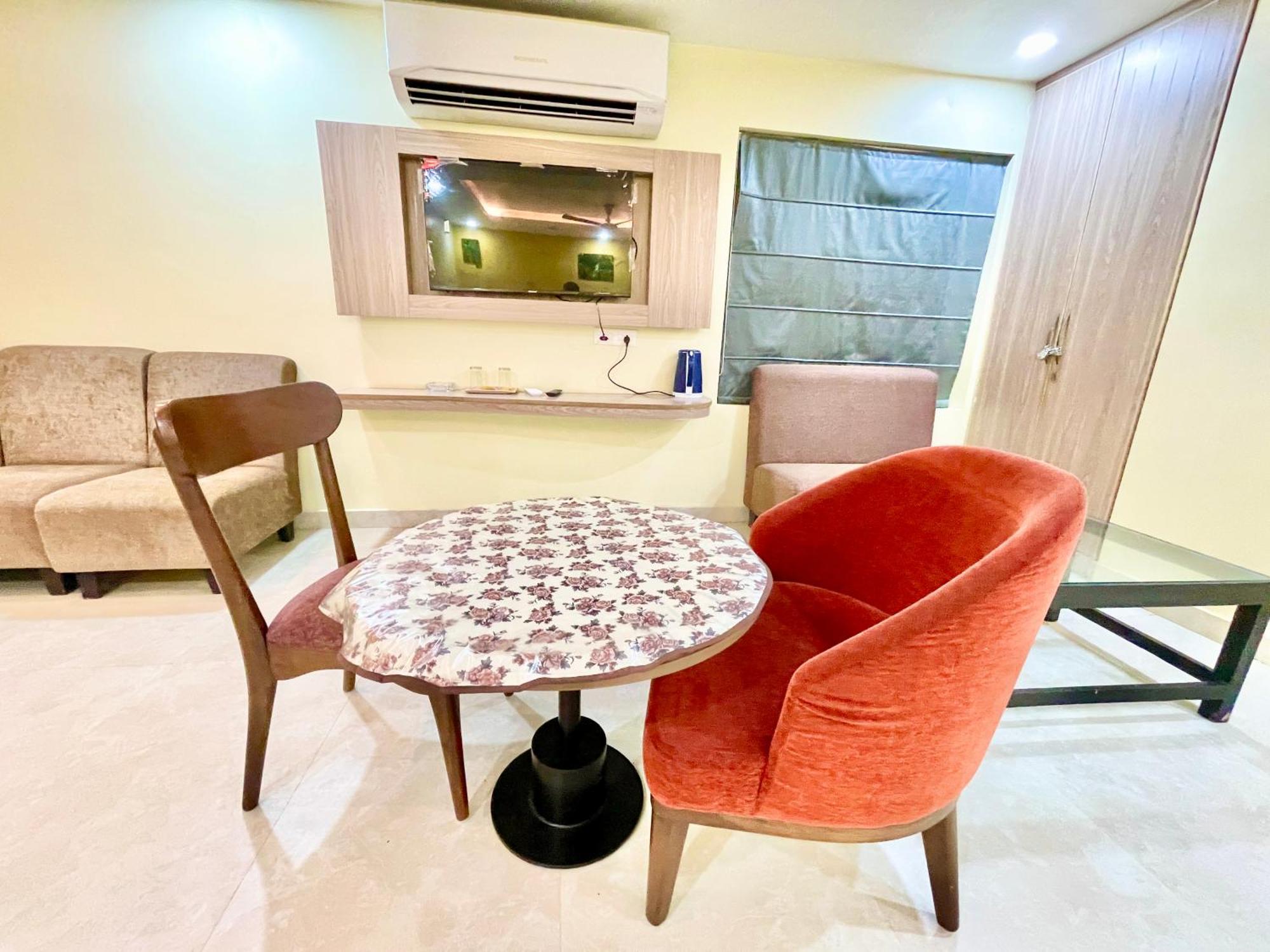 Hotel Rb International ! Puri Near-Sea-Beach-And-Temple Fully-Air-Conditioned-Hotel With-Lift-And-Card Payment Accepted-Parking-Facility, Best Hotel In Puri Buitenkant foto