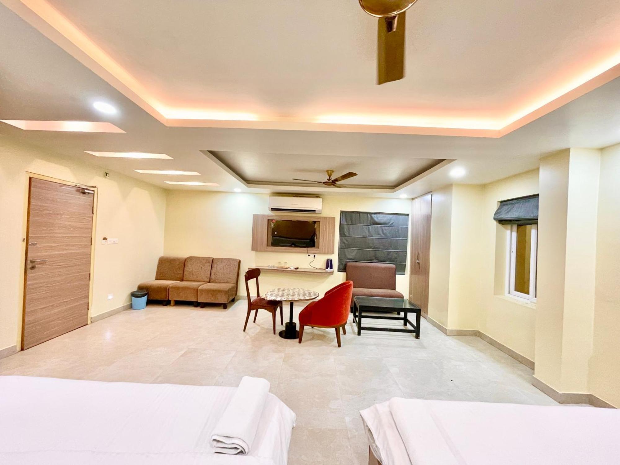 Hotel Rb International ! Puri Near-Sea-Beach-And-Temple Fully-Air-Conditioned-Hotel With-Lift-And-Card Payment Accepted-Parking-Facility, Best Hotel In Puri Buitenkant foto